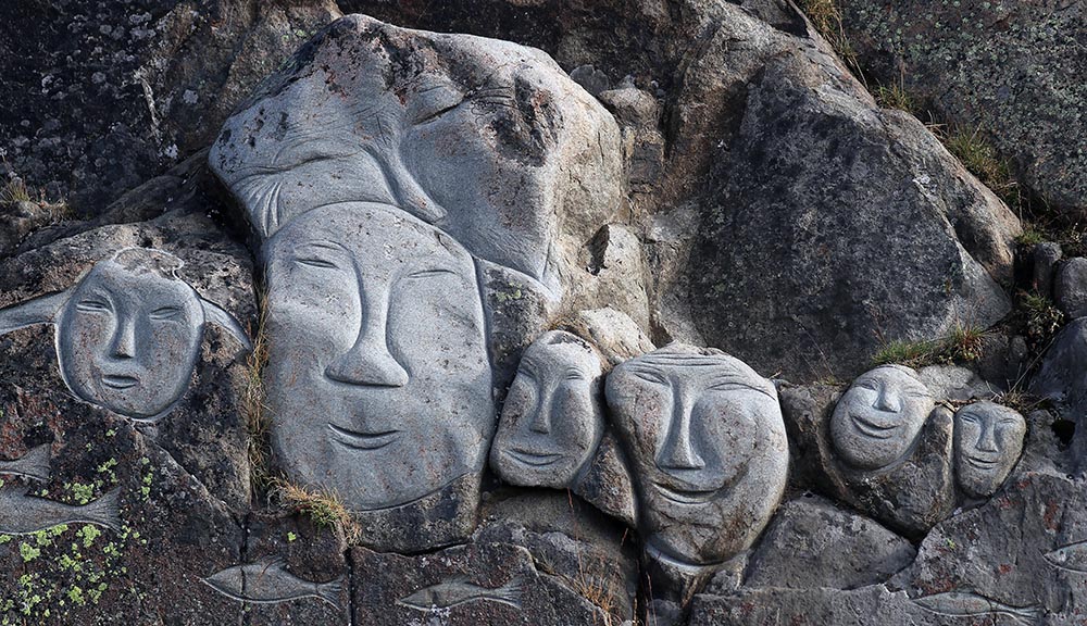 greenland-faces-stone