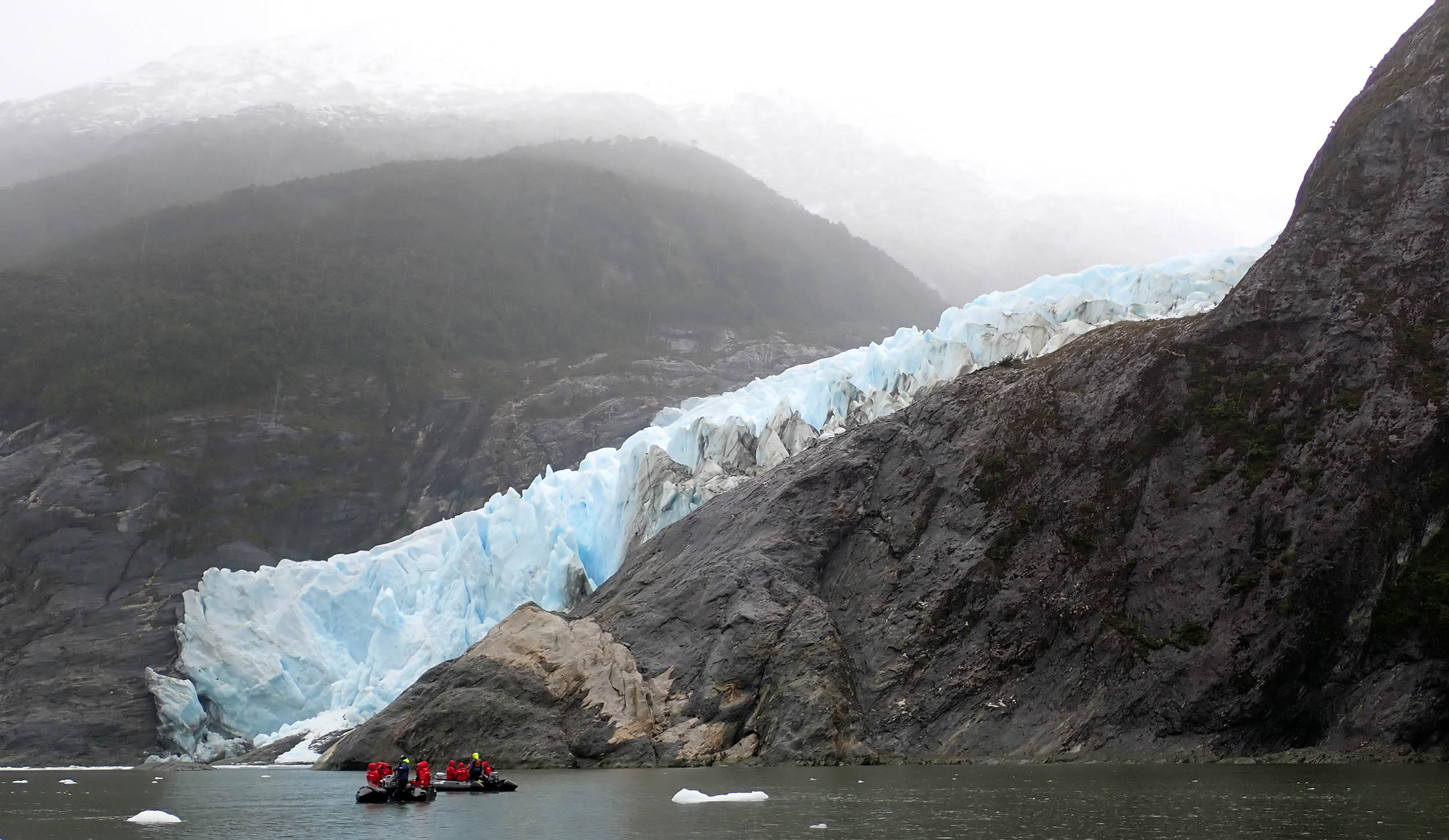 ice-peaks-garibaldi